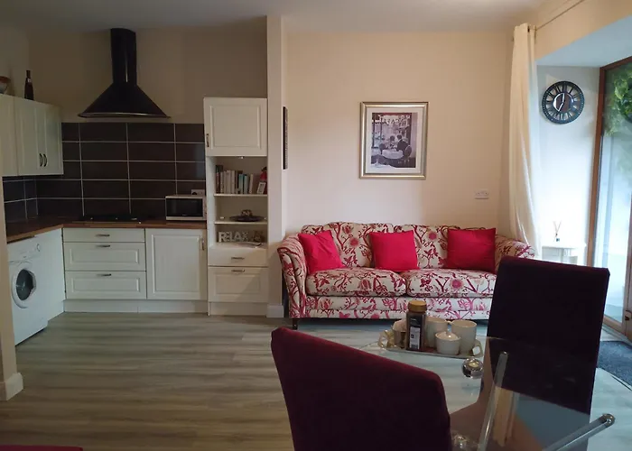 A Beautiful countryside apartment on killarney Road