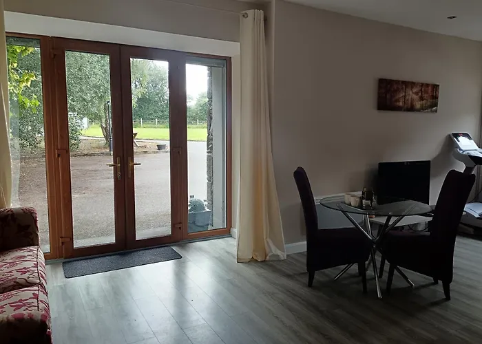 A Beautiful countryside apartment on killarney Road