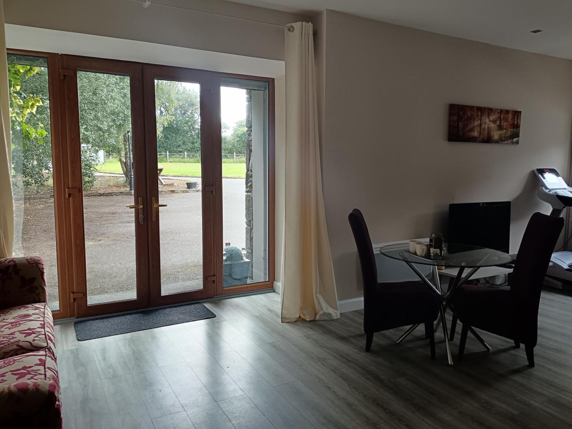 A Beautiful Countryside On Killarney Road Appartement *